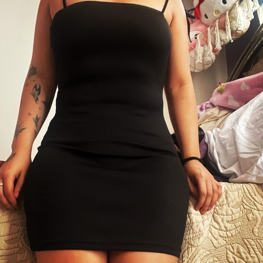 MINI BLACK DRESS